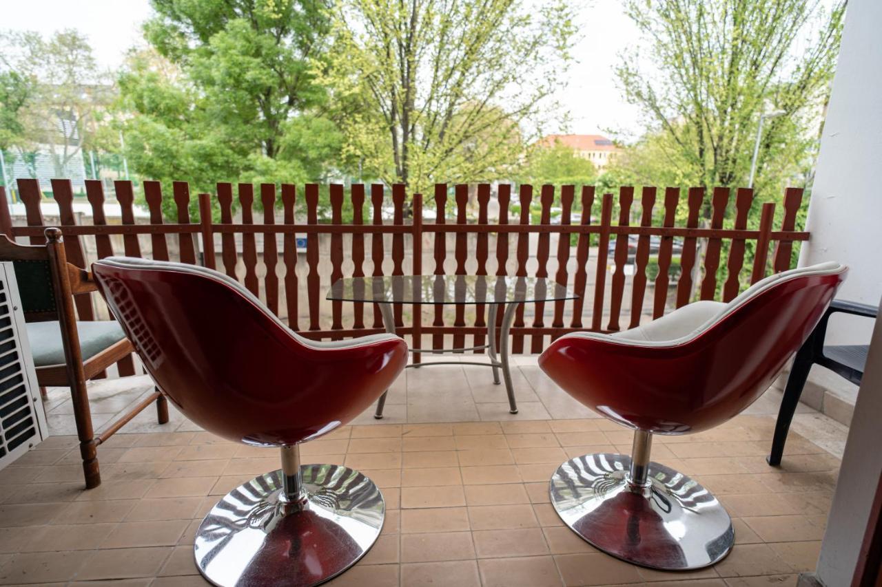 Elit Apartman Appartamento Debrecen Esterno foto